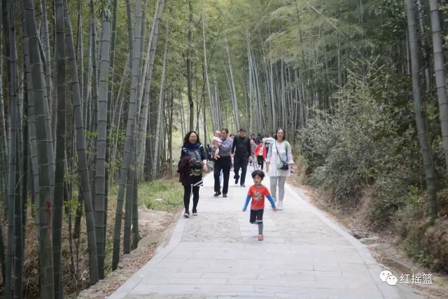 河北唐山媒体和红色旅游考察团,在红摇篮的陪同下进行了两天的红色采风之旅！